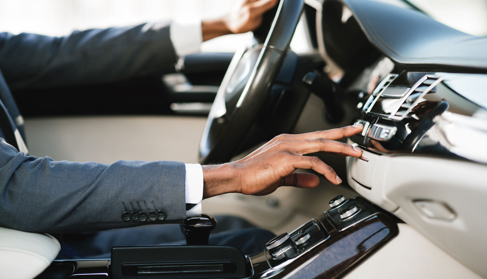 businessman-driving-car